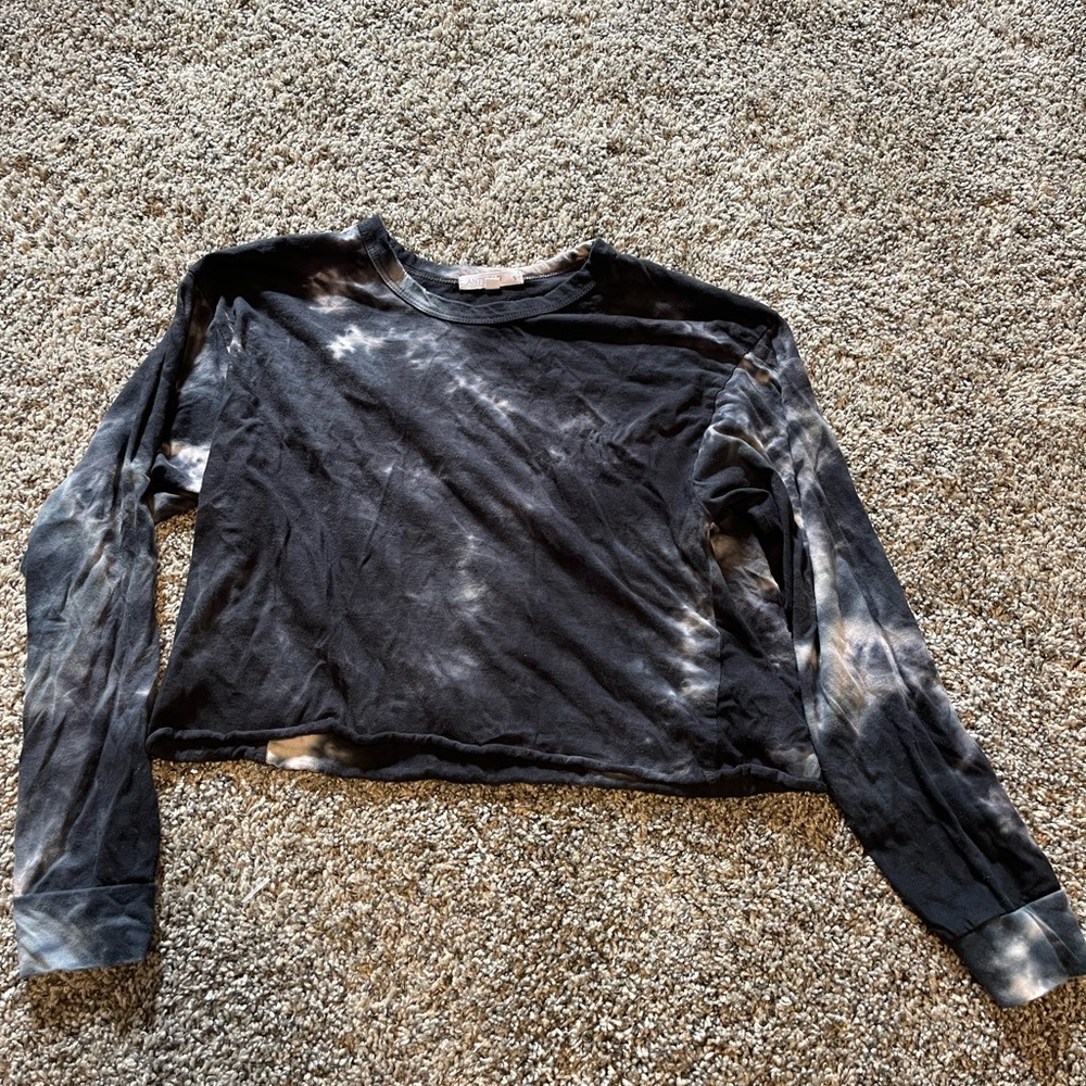 Long sleeve crop top